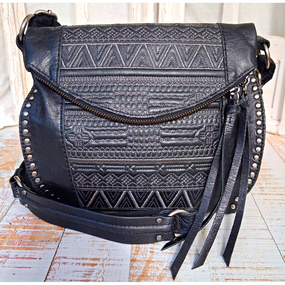 The Sak Silverlake Black Leather Flap Crossbody Bag Studded Tassel Boho Western